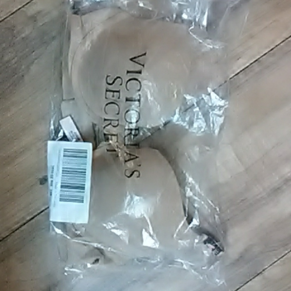 Victoria's secret bra